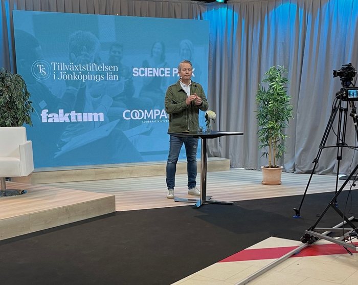 Peter Kronvall på scen